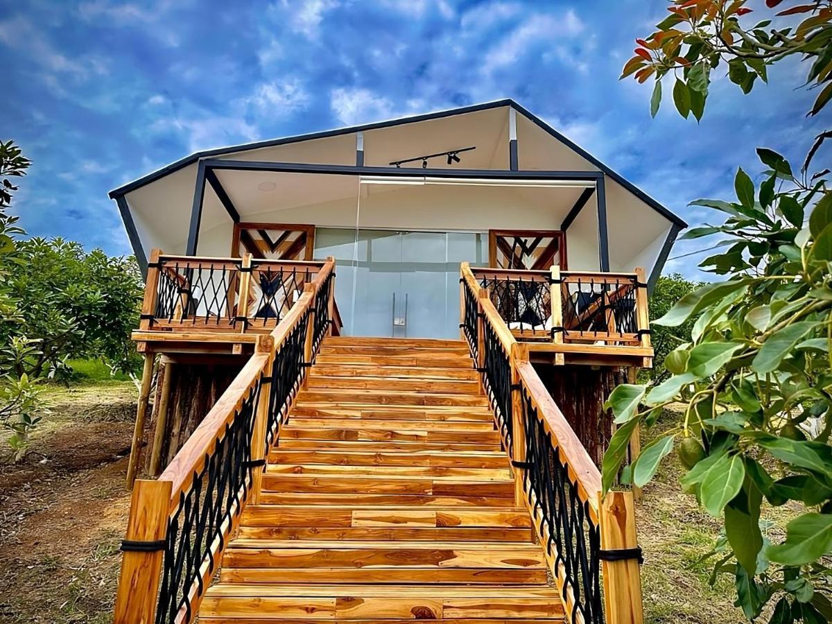 Oeroek Hotel Ριονέγρο Εξωτερικό φωτογραφία